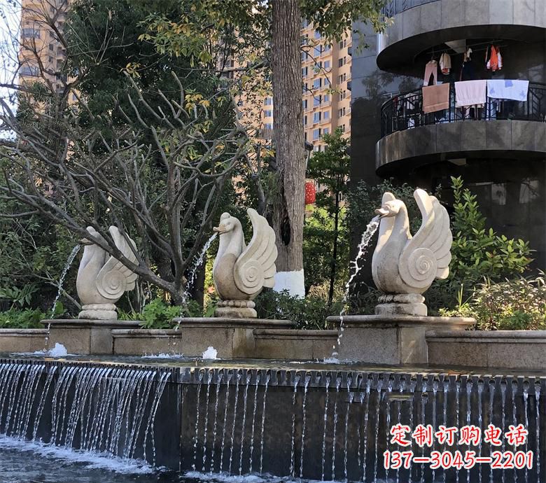 湖南石材喷水鹅 园林动物石雕景观摆放 水池石天鹅