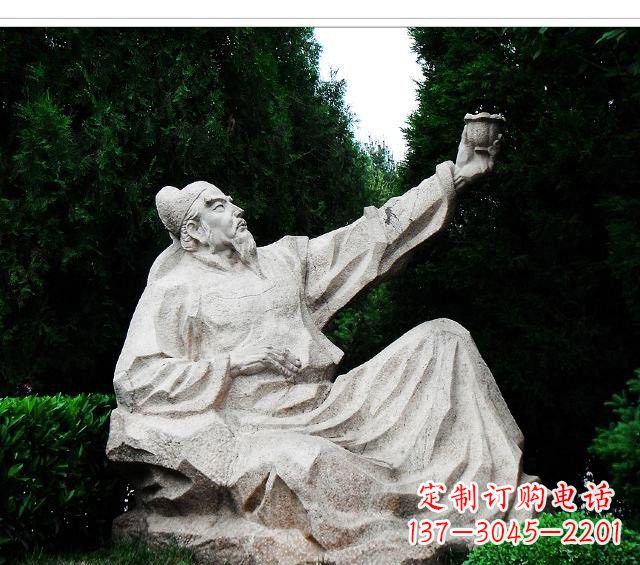 湖南百花齐放的李白雕塑