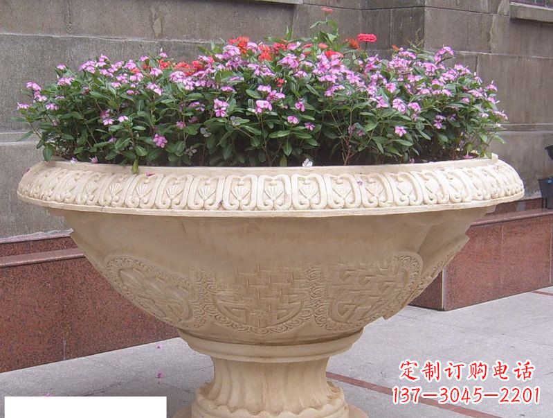 湖南中领雕塑拥有多年的雕塑制作经验,特别是景…