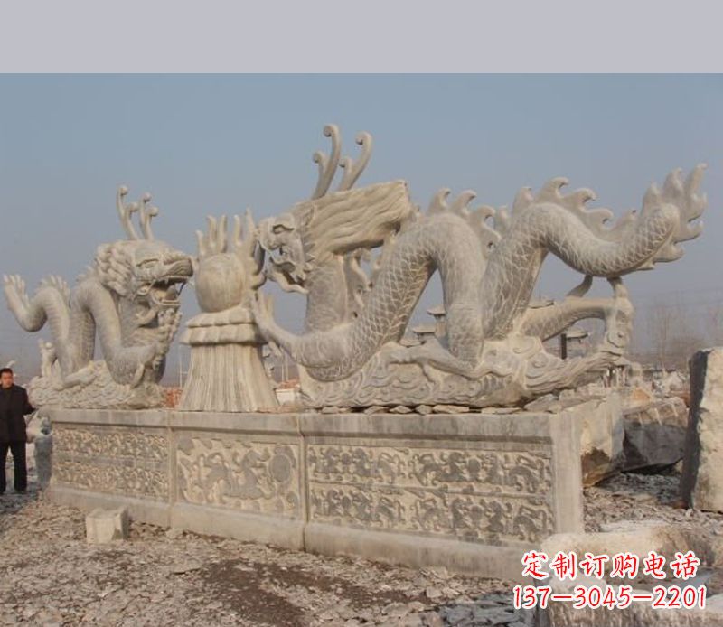 湖南双龙戏珠石雕