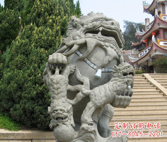 湖南寺庙景观狮子石雕