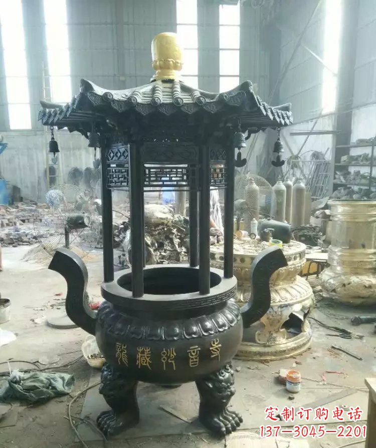 湖南寺庙圆香炉铜雕 (2)