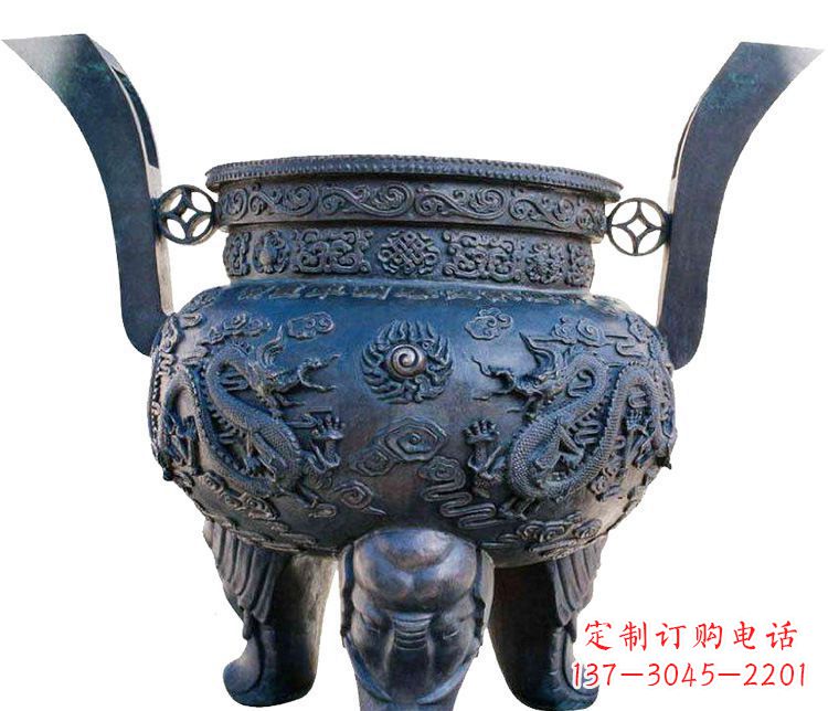 湖南寺庙圆形三足鼎铜雕香炉