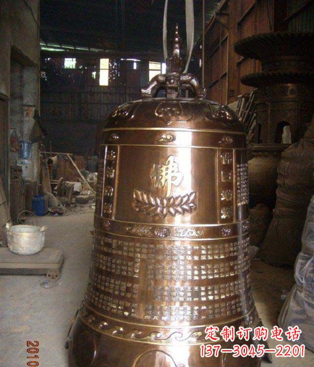 湖南寺庙铸铜钟铜雕