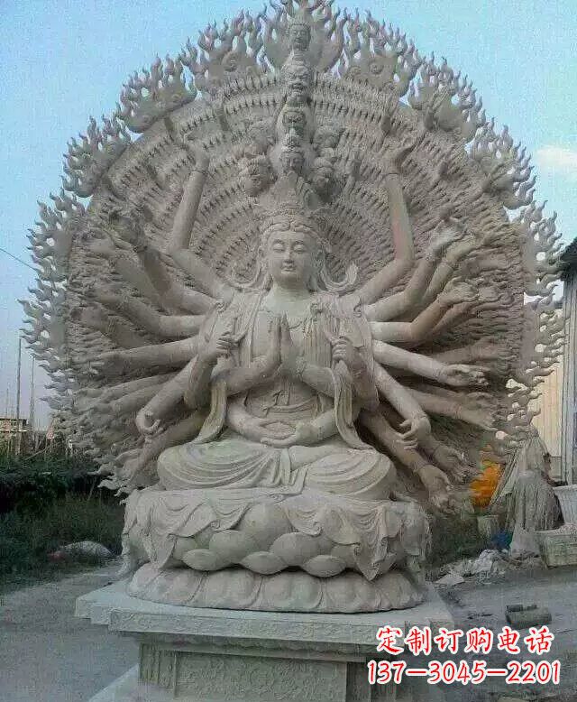 湖南寺庙坐式千手观音石雕
