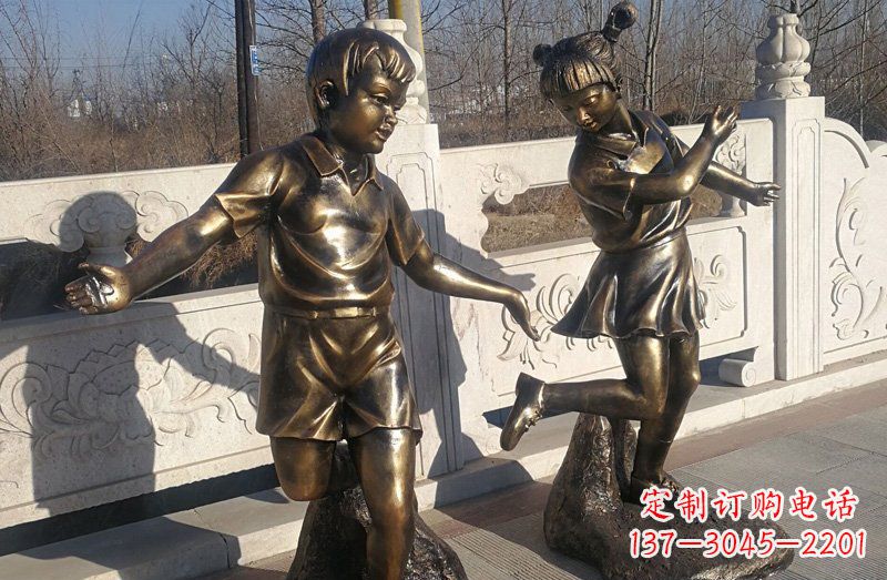 湖南踢毽子的儿童铜雕 (2)