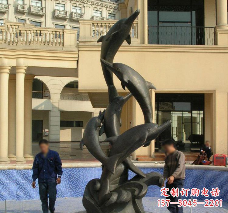 湖南跳跃海豚雕塑