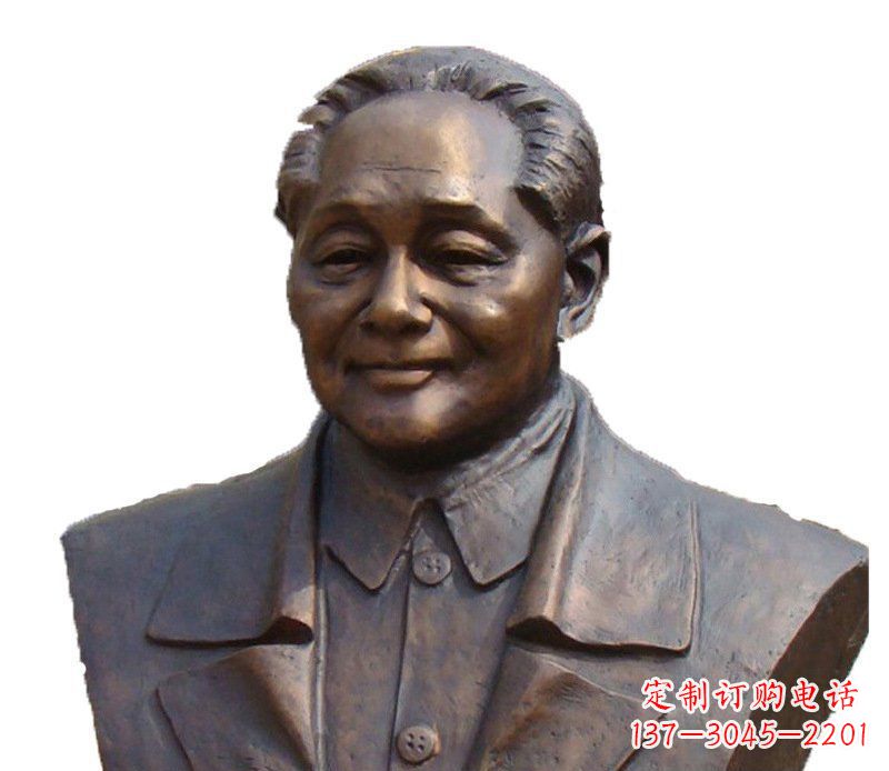 湖南铜雕广场纪念伟人邓小平雕塑