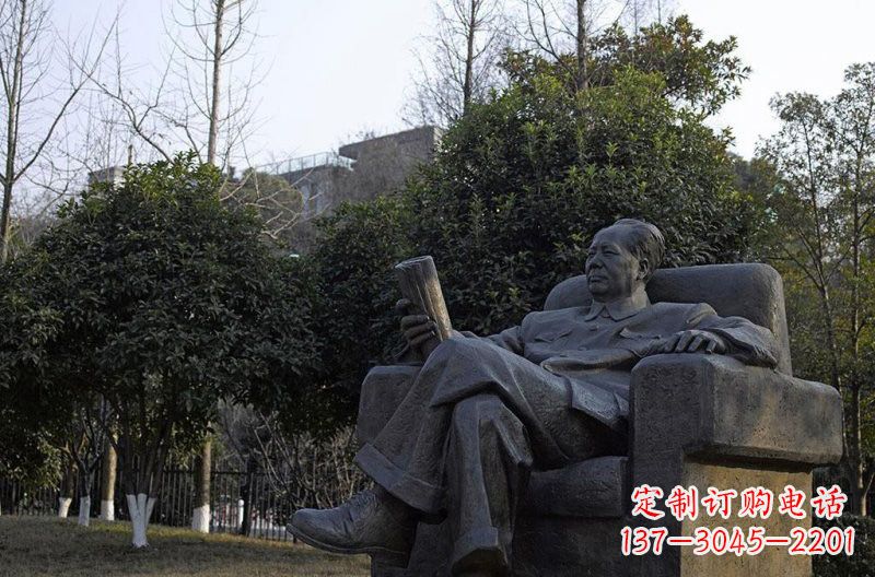 湖南铜雕毛泽东伟人雕塑