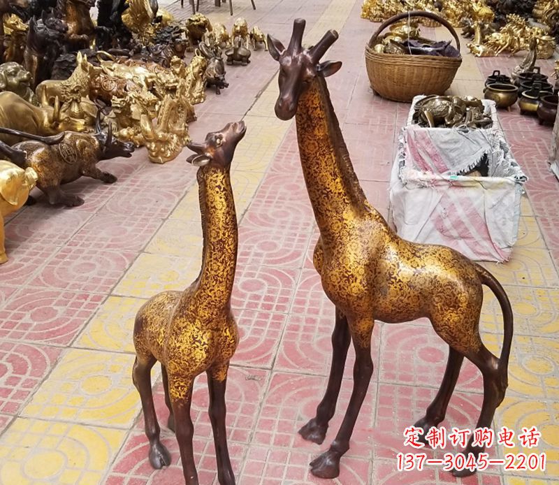 湖南铜雕长颈鹿