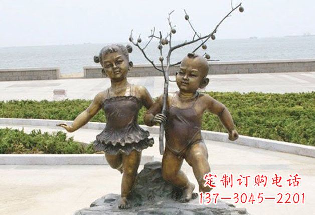 湖南玩耍的儿童铜雕