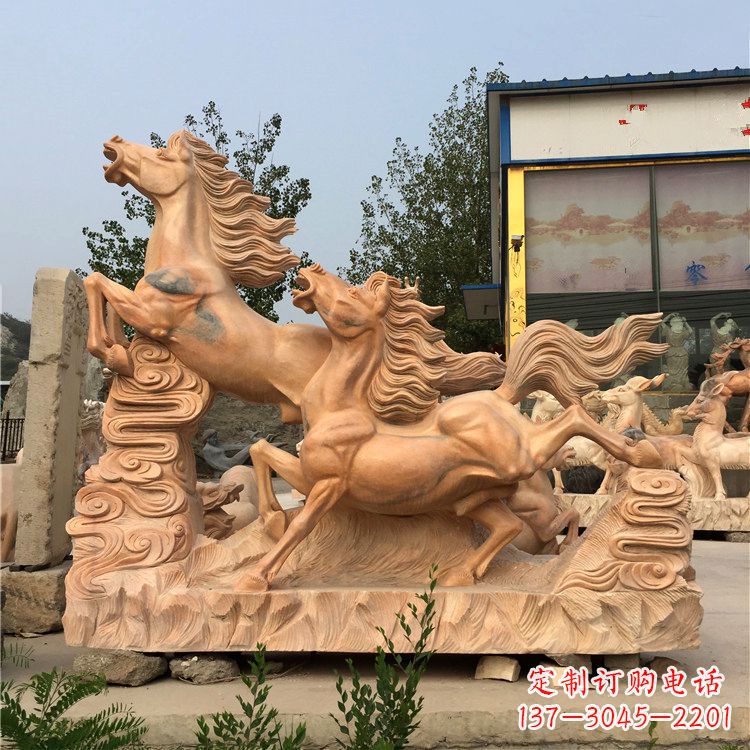 湖南晚霞红奔马群雕