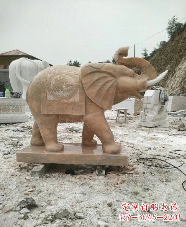 湖南晚霞红吉祥如意大象雕塑