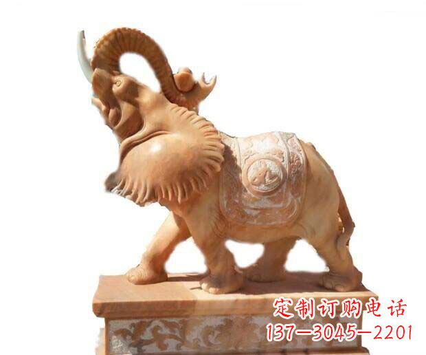 湖南晚霞红吉祥如意象鼻朝天的大象石雕