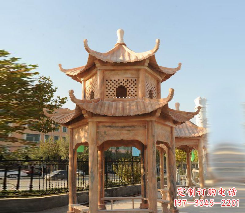 湖南晚霞红景区休息凉亭