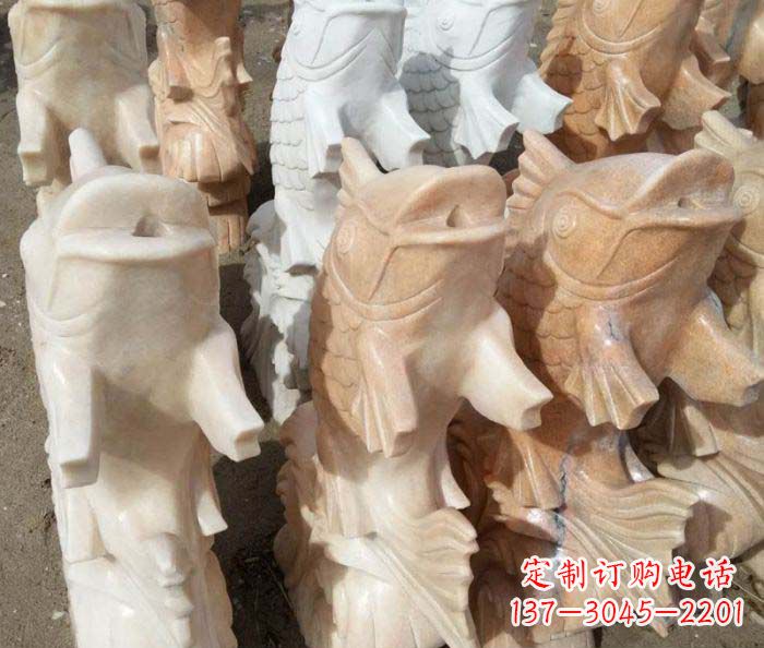 湖南晚霞红喷水鲤鱼庭院石雕
