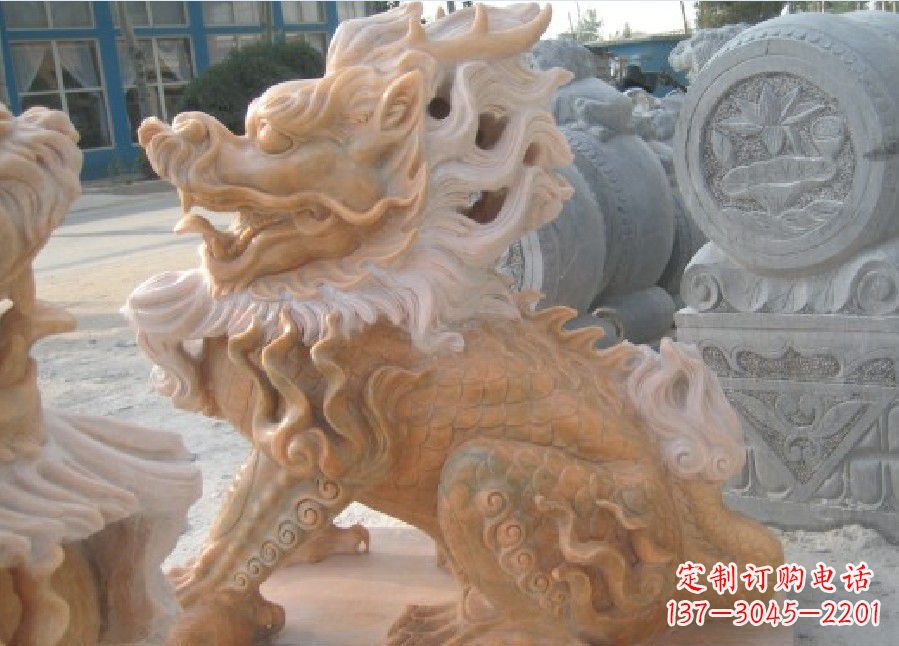 湖南晚霞红神兽麒麟雕塑