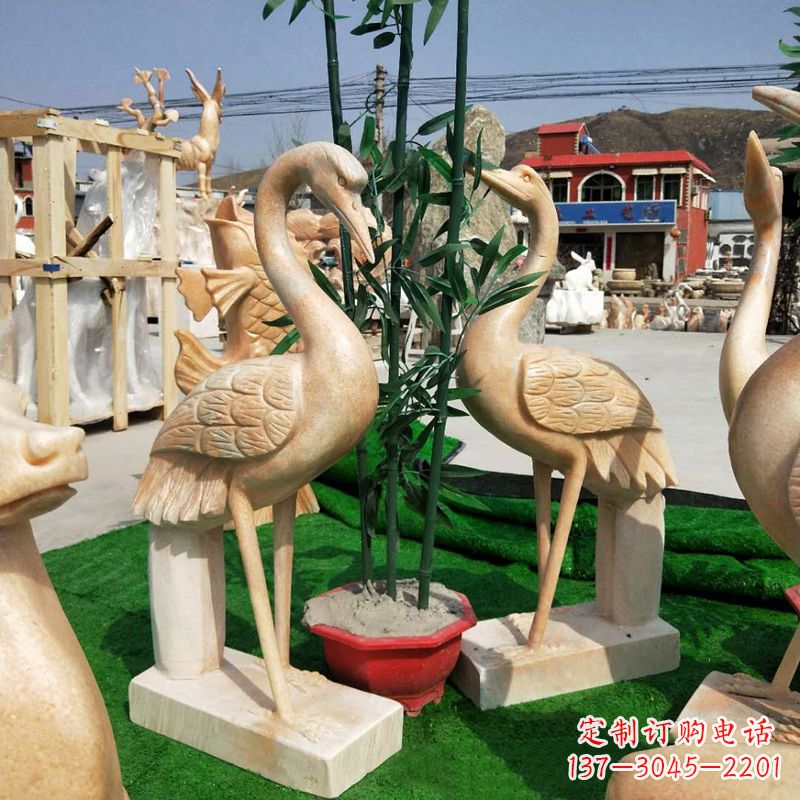 湖南晚霞红仙鹤石雕