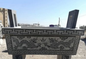 湖南寺庙墓地祭祀四足方鼎，青石仿古石雕香炉