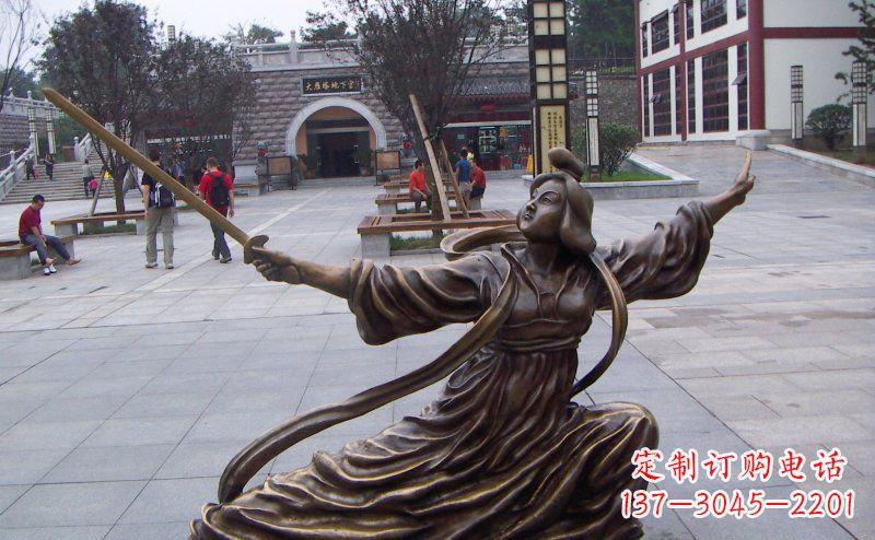湖南舞剑的古代美女古代人物铜雕