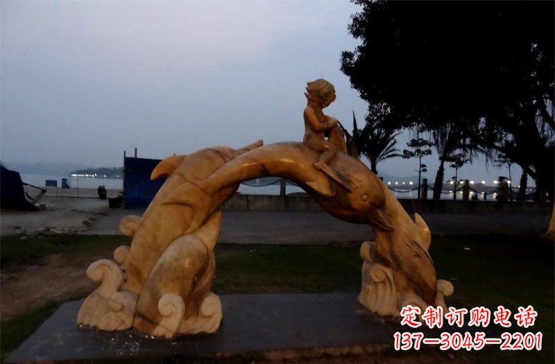 湖南西方儿童骑海豚石雕