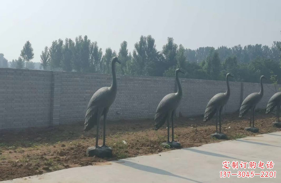 湖南仙鹤抽象铜雕