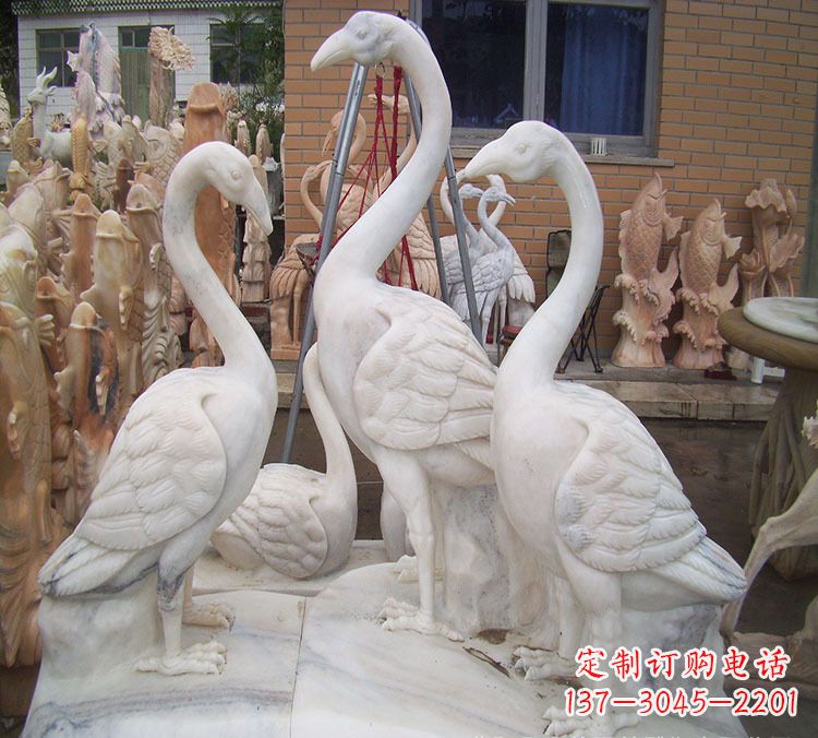 湖南仙鹤衔树枝 石雕