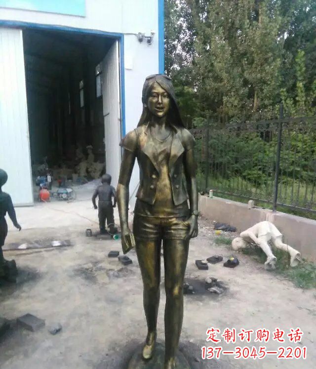 湖南现代美女广场人物铜雕