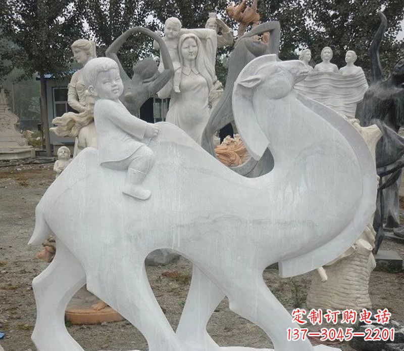 湖南小孩骑骆驼石雕