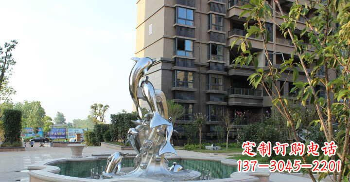 湖南小区不锈钢跳跃海豚景观雕塑