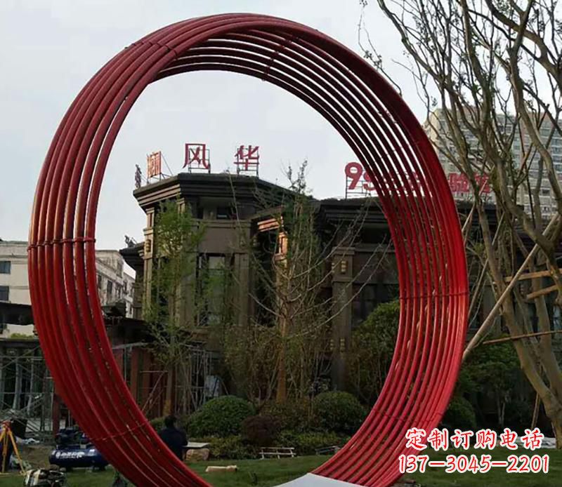 湖南小区不锈钢圆环景观雕塑