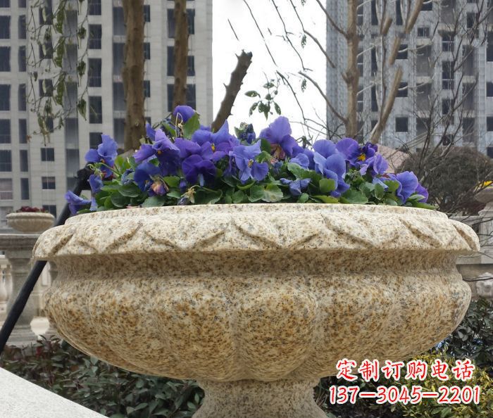 湖南小区景观大理石花盆石雕