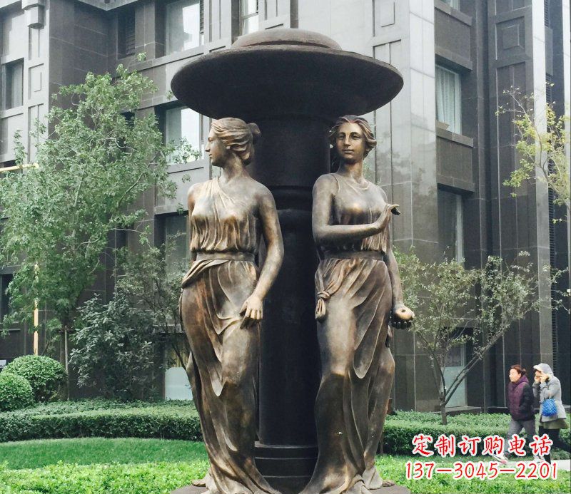 湖南小区西方女人人物铜雕