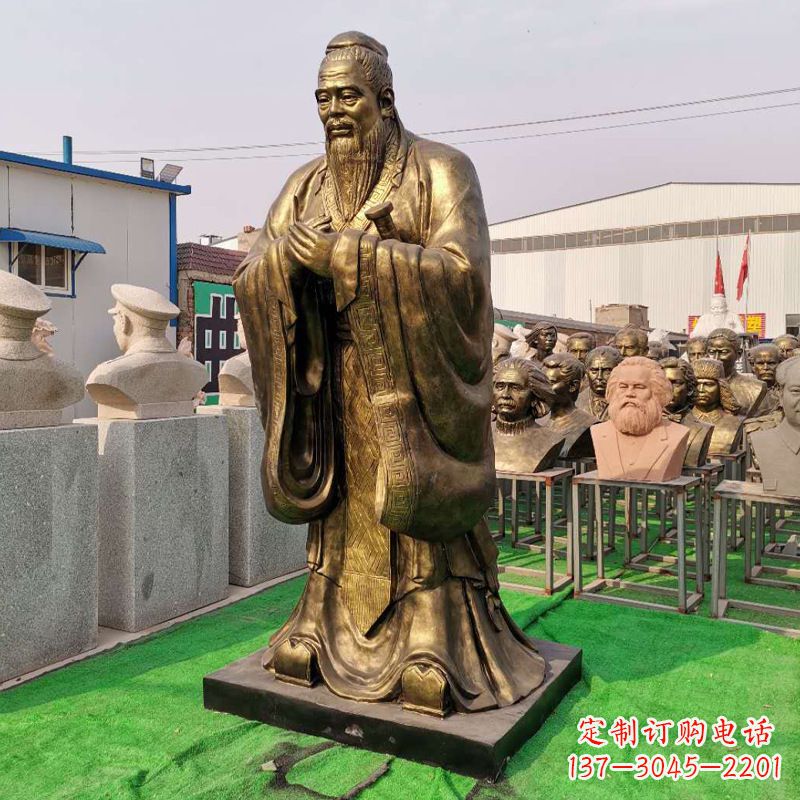 湖南校园的孔子石雕像