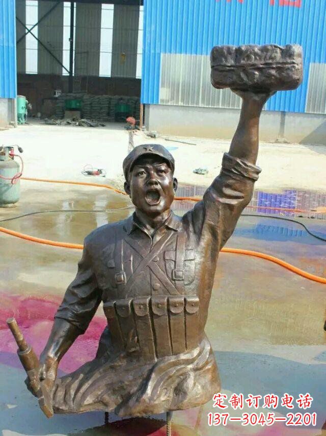 湖南校园董存瑞名人铜雕