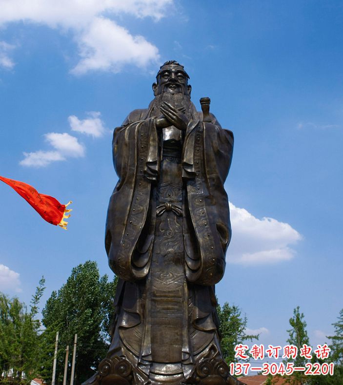 湖南校园里的孔子雕像