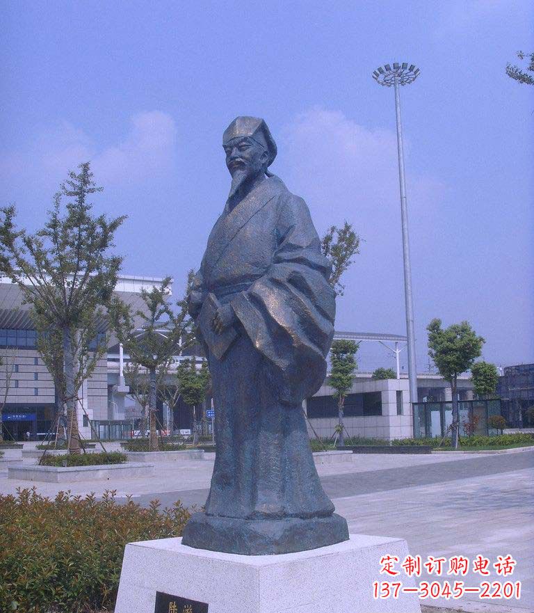 湖南校园陆游名人铜雕