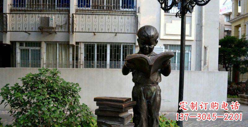湖南校园念书的小男孩景观铜雕