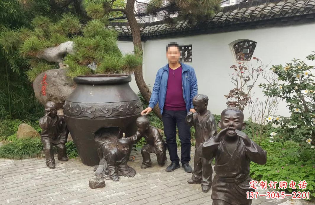 湖南园林司马光砸缸铜雕