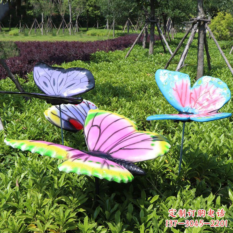 湖南展翅的蝴蝶,公园草丛仿真动物装饰雕塑