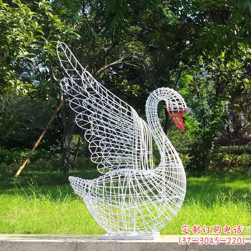 湖南展翅款网格天鹅雕塑(嘴部为实体)