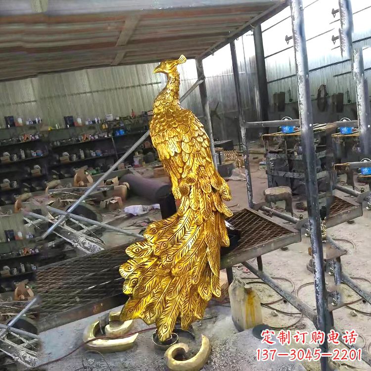 湖南中国古代传说中的瑞鸟凤凰鎏金铜雕