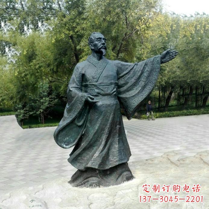 湖南中国历史名人战国时期儒家学派的代表人物荀子铜雕像