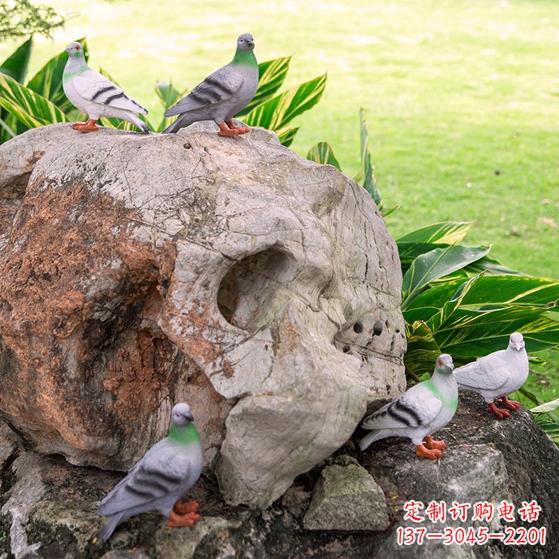 湖南众人托着和平鸽雕塑