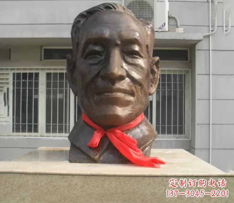 湖南朱宪彝校园名人头像铜雕