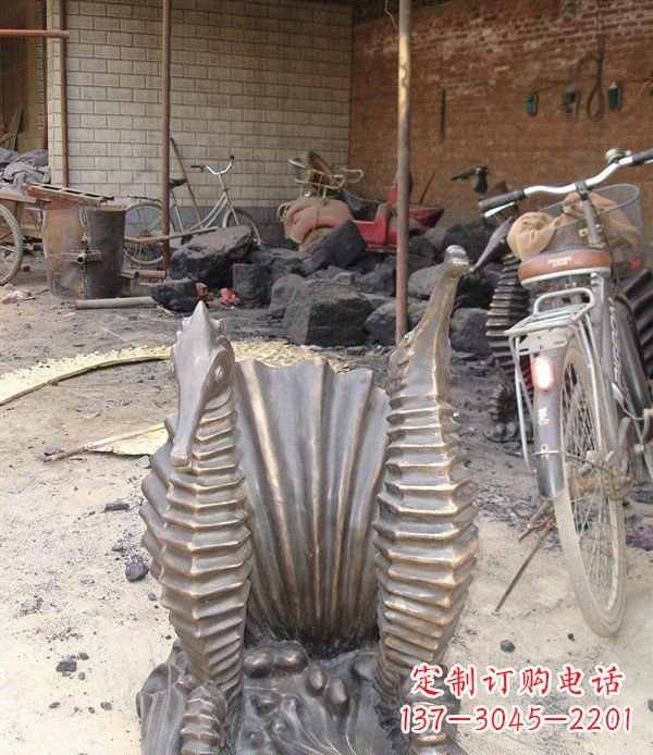 湖南铸铜海马小区动物铜雕