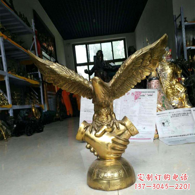 湖南铸铜老鹰雕塑大展宏图