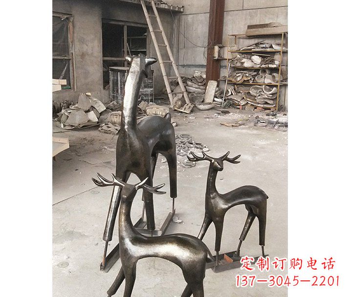 湖南铸铜梅花鹿动物铜雕摆件