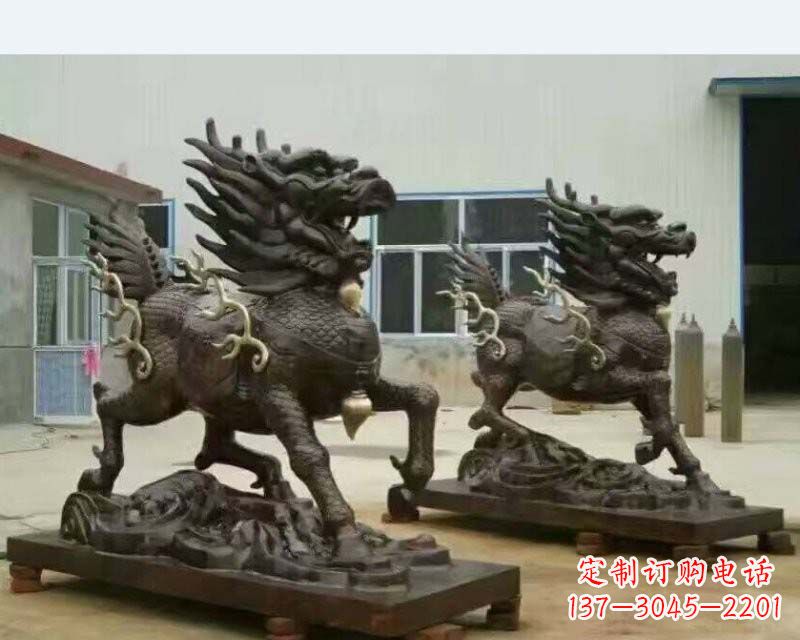 湖南铸铜踏浪麒麟雕塑