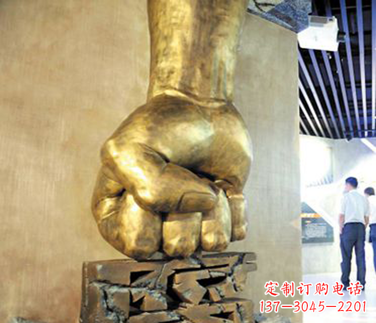 湖南反腐廉政文化拳头雕塑
